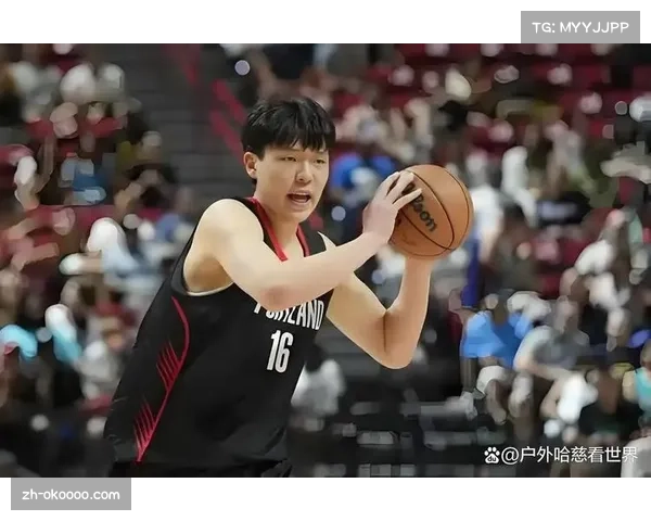 杨瀚森季前赛首战逐渐回暖 17分钟砍下16分4篮板3盖帽表现抢眼 杨瀚森季前赛首战逐渐回暖 17分钟砍下16分4篮板3盖帽表现抢眼