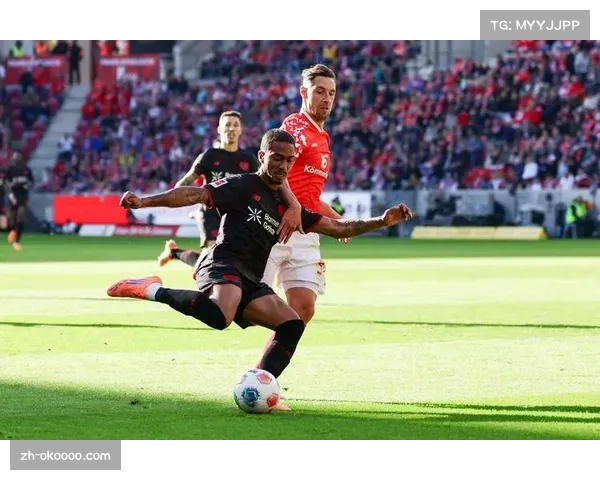 美因茨与勒沃库森激战正酣 谁能在德甲赛场占据上风 美因茨与勒沃库森激战正酣 谁能在德甲赛场占据上风